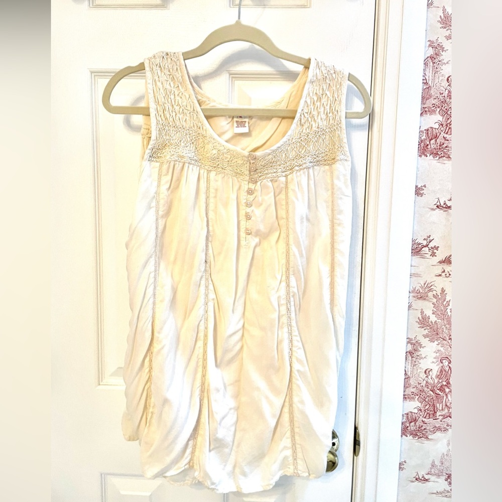 SUNDANCE Sleeveless smocked blouse, XL